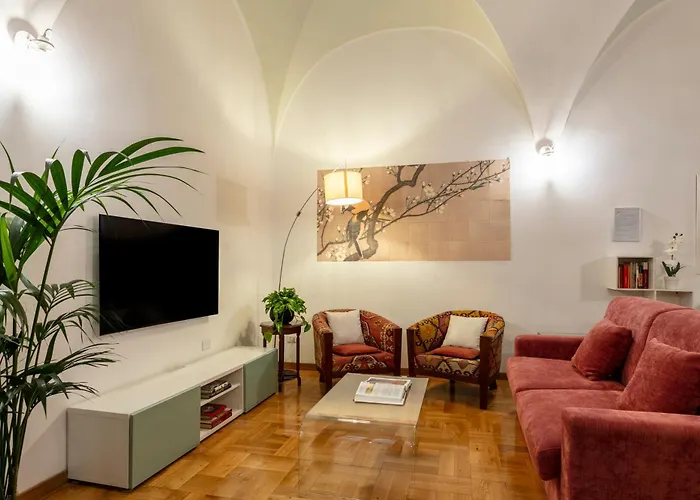 Romac Coronari With Gym, Sauna And Garden